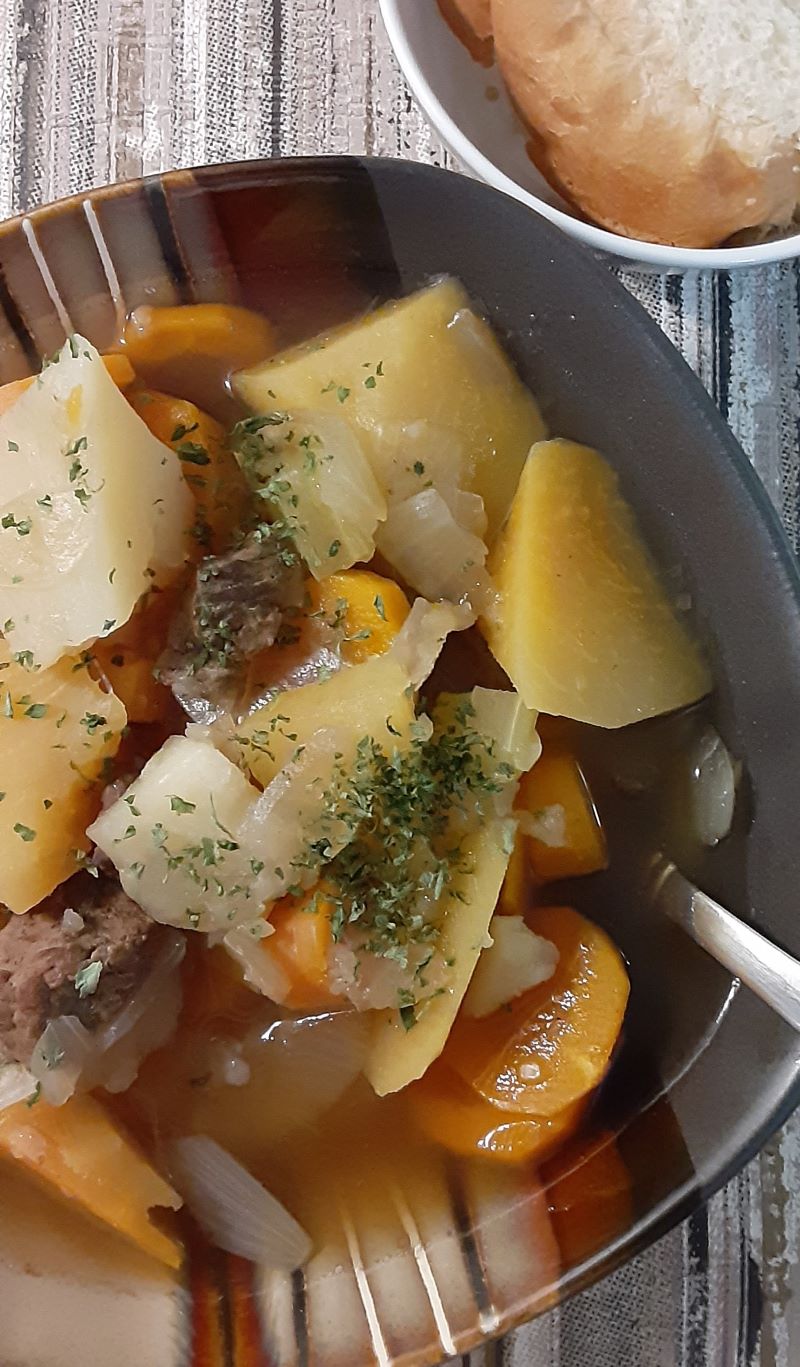 Beef Stew, Served with Dinner Roll