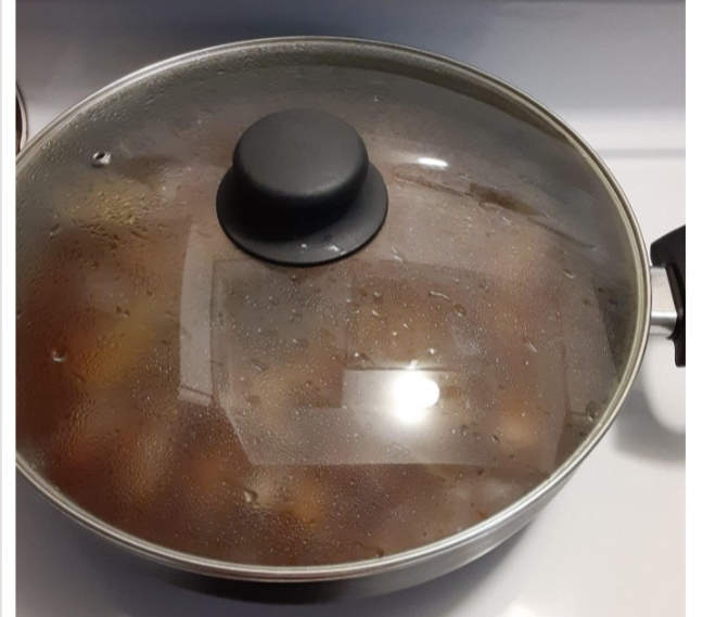 Add onion soup mix, add beef,simmer